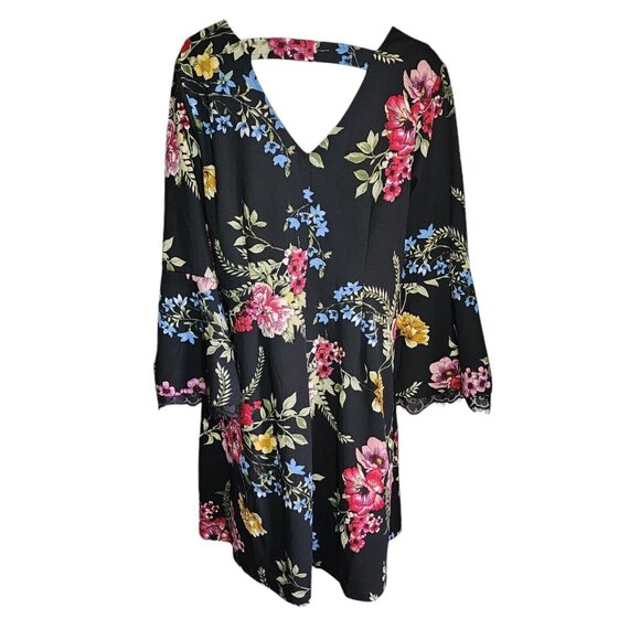 ROZ & ALI Black Floral Bell Sleeve V Neck Pullover Dress Womens Plus Size 2X - Picture 3 of 7